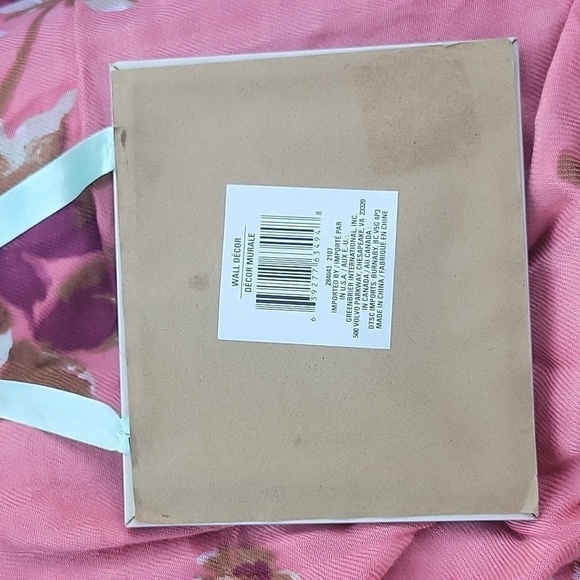 Wall Decor Hanger "The Future Is Bright" Shaker Snowglobe Style Size 5"X6" - Picture 6 of 6